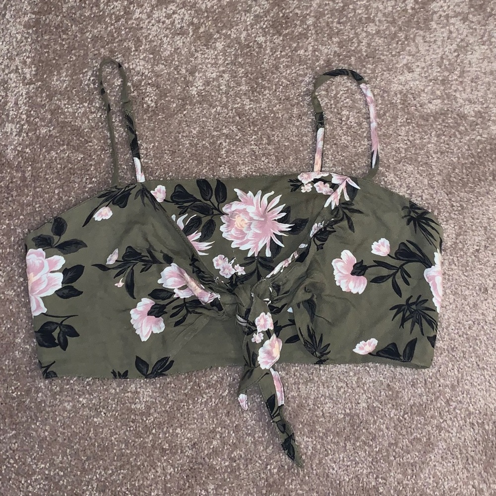 American eagle crop top